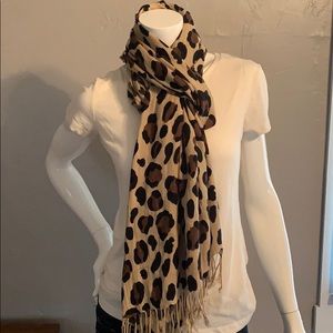 🌻 3 for $18 🌻 Leopard print scarf 🐆